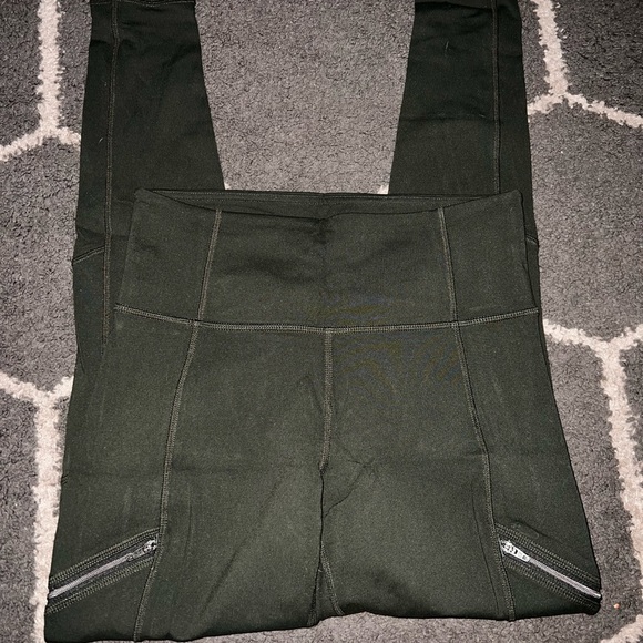 Athleta High Rise Metro Drifter Leggings in Peat Green Size Small - Picture 5 of 7